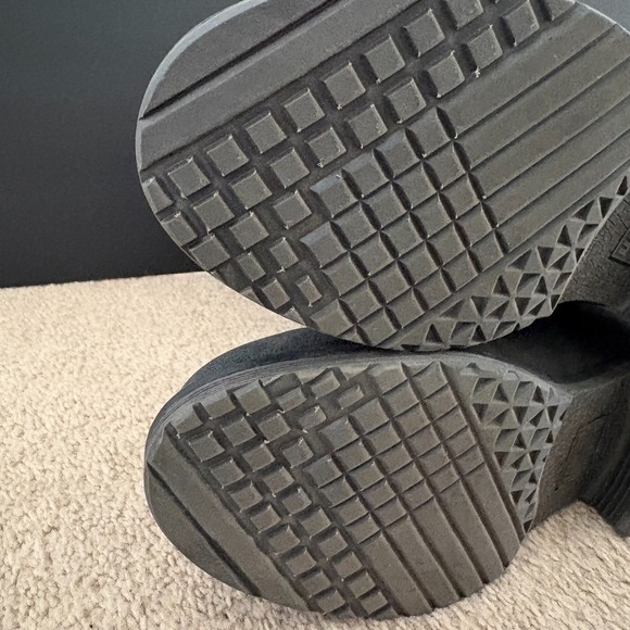 NWT MUK LUKS Women's Gray Mid-Calf Boots Size 7 Knit Cuff Side Zip Memory Foam - Picture 9 of 16